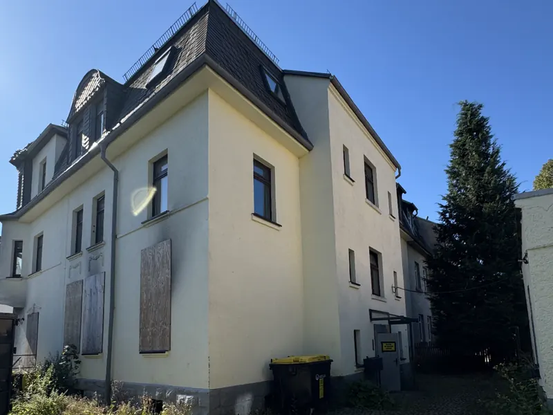 Neue Wohnperspektiven in Limbach-Oberfrohna: Mehrfamilienhaus mit Potenzial