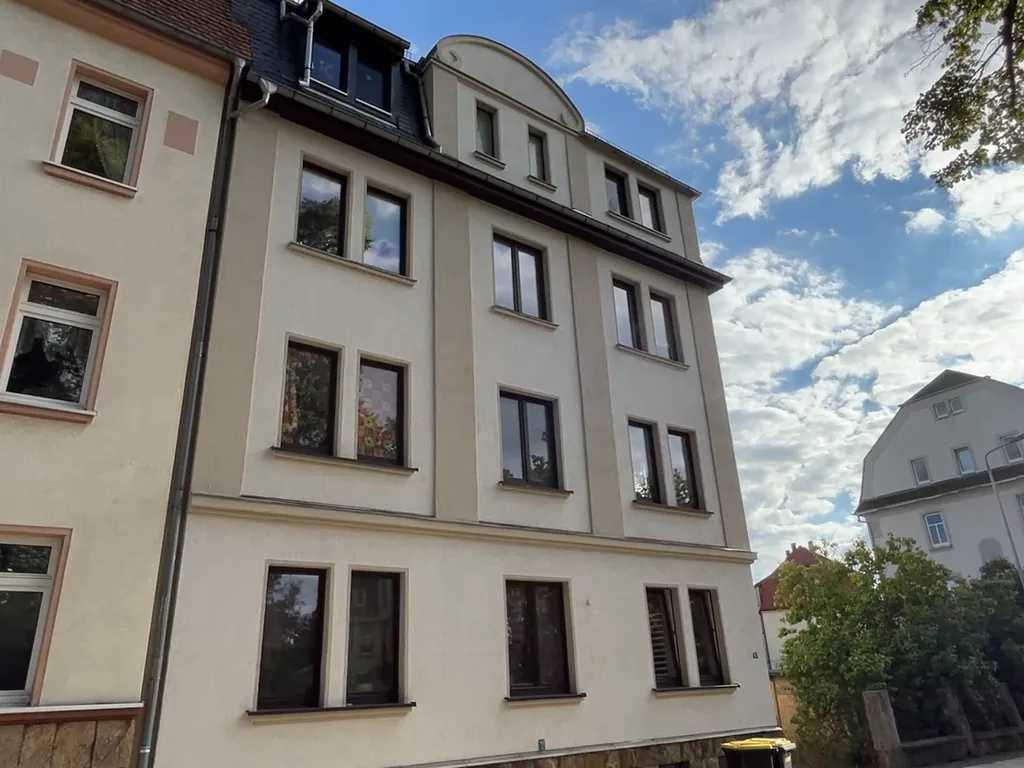 Gepflegte 2-Zimmer-Wohnung mit Einbauküche in Hohenstein-Ernstthal