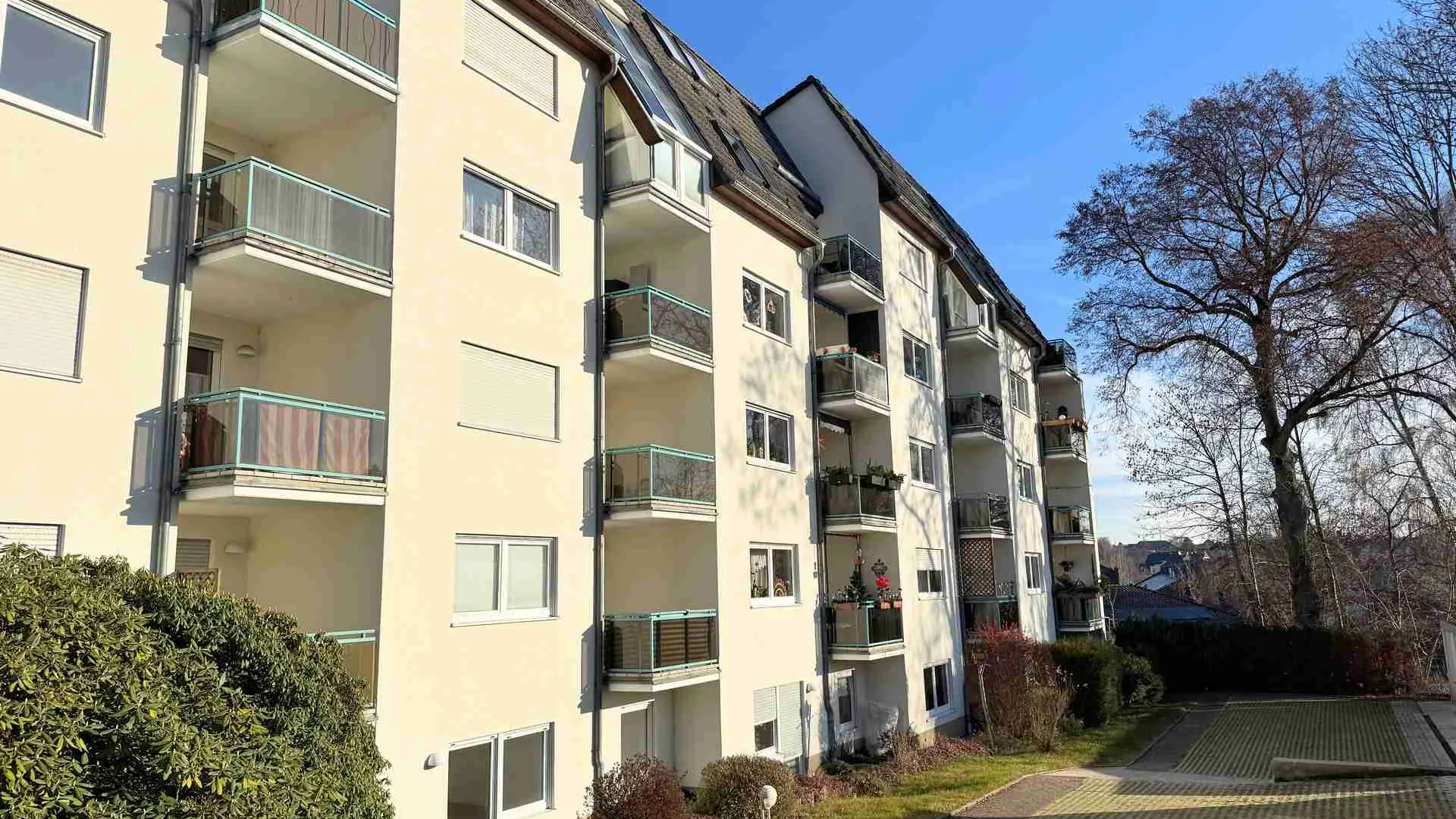 Charmante Wohnung in Limbach-Oberfrohna: 6,95 % Rendite & laufende Mietanpassung