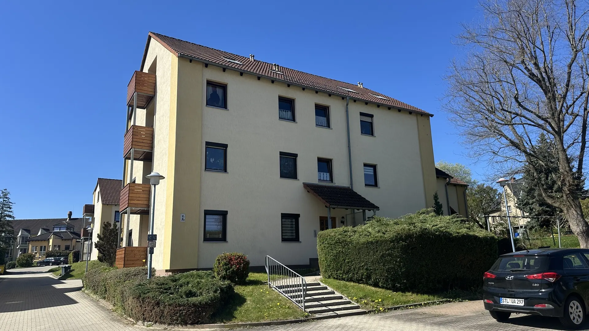 Attraktive Kapitalanlage mit ca. 8,23% IST-Rendite – 2-Zimmer-Dachgeschosswohnung in Oelsnitz
