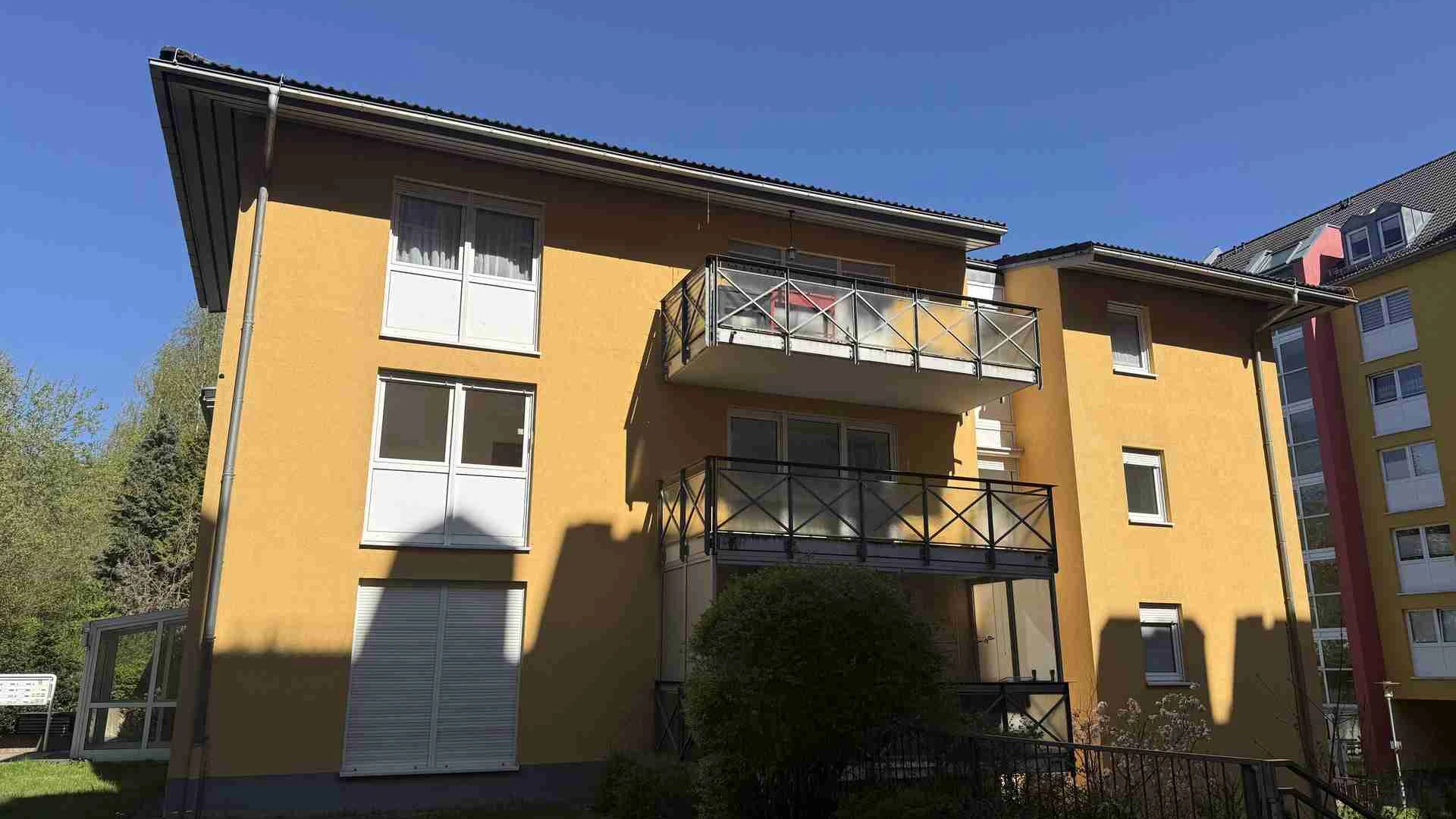Sanierte 2‑Zimmer-Wohnung mit XXL-Balkon in Schloßchemnitz