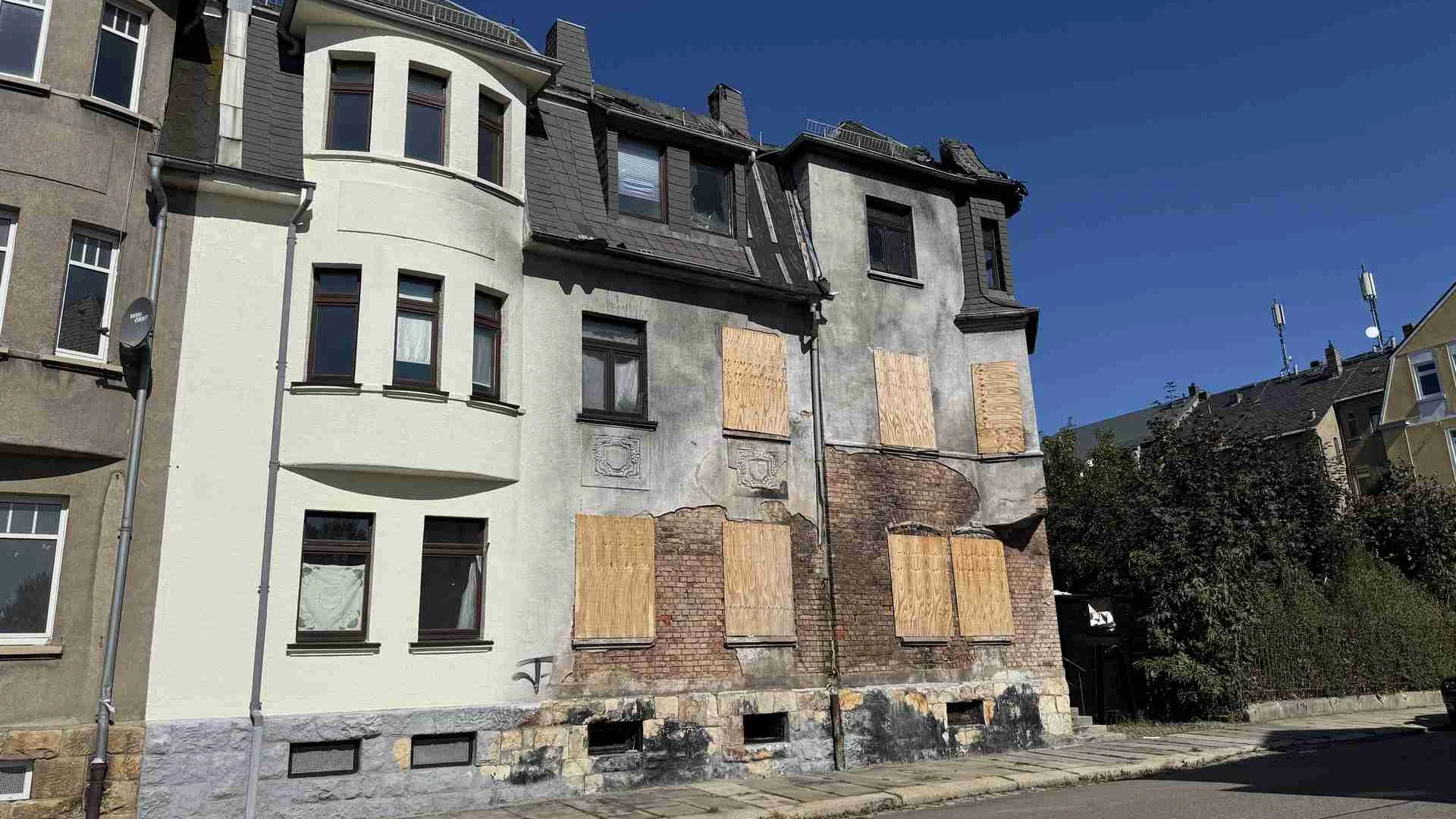Neue Wohnperspektiven in Limbach-Oberfrohna: Mehrfamilienhaus mit Potenzial