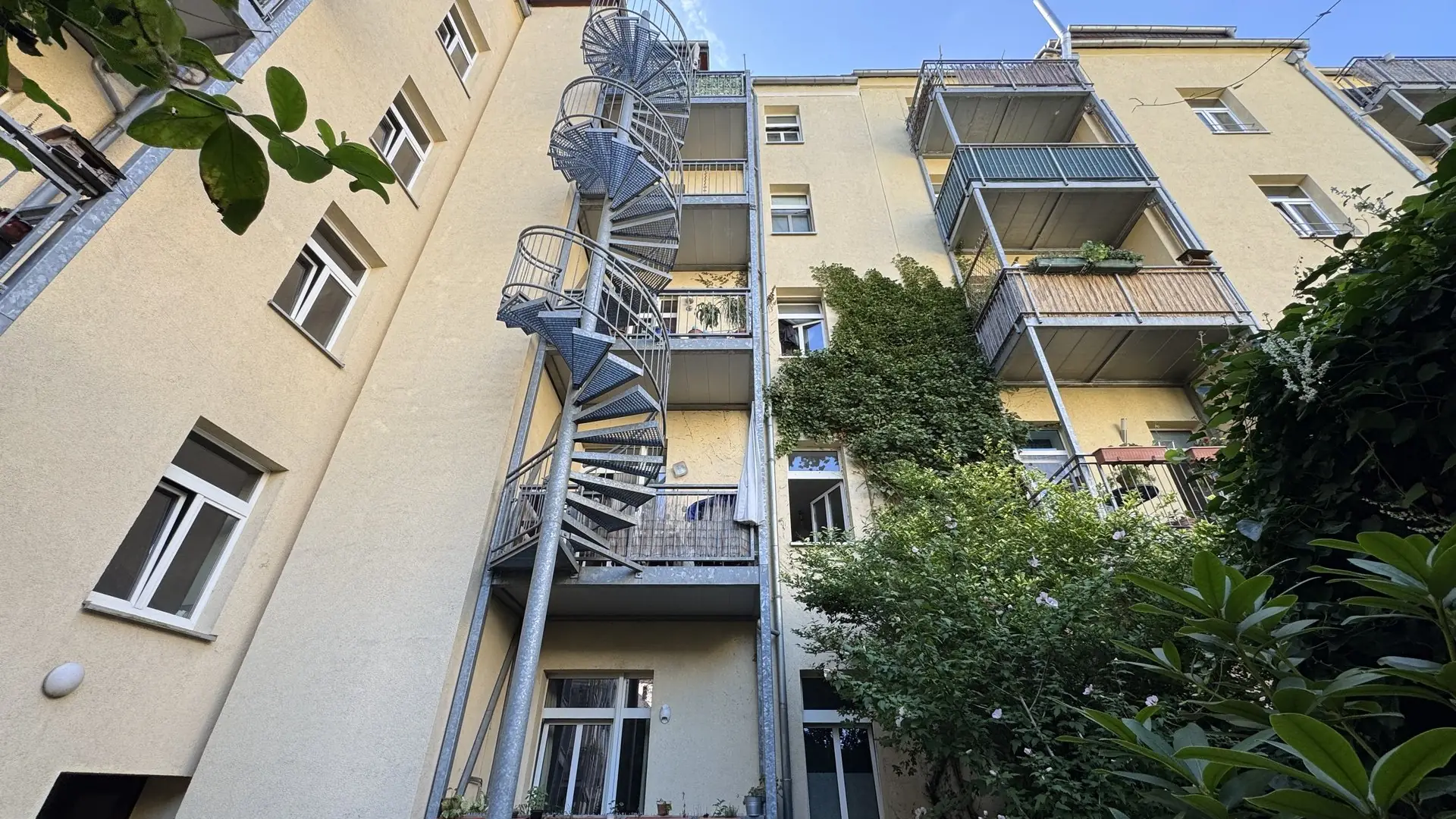 2-Zimmer-Eigentumswohnung direkt am Kanal in Plagwitz