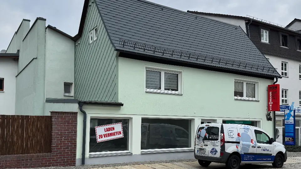 Wohn- und Geschäftshaus mit großzügiger Gewerbefläche und stabilen Mieteinnahmen in attraktiver Lage