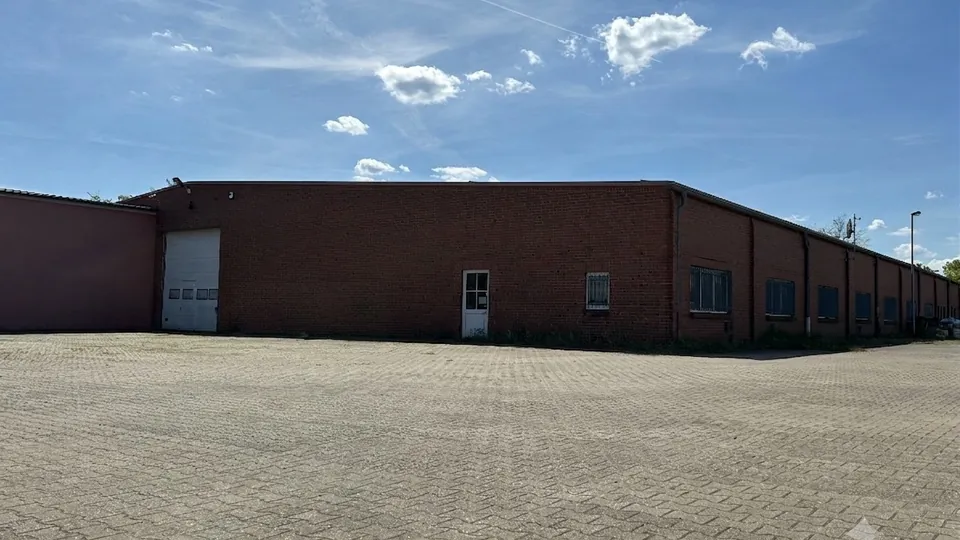 Hall / Production, approx. 6,167 m² in Fredersdorf (Fredersdorf-Nord)