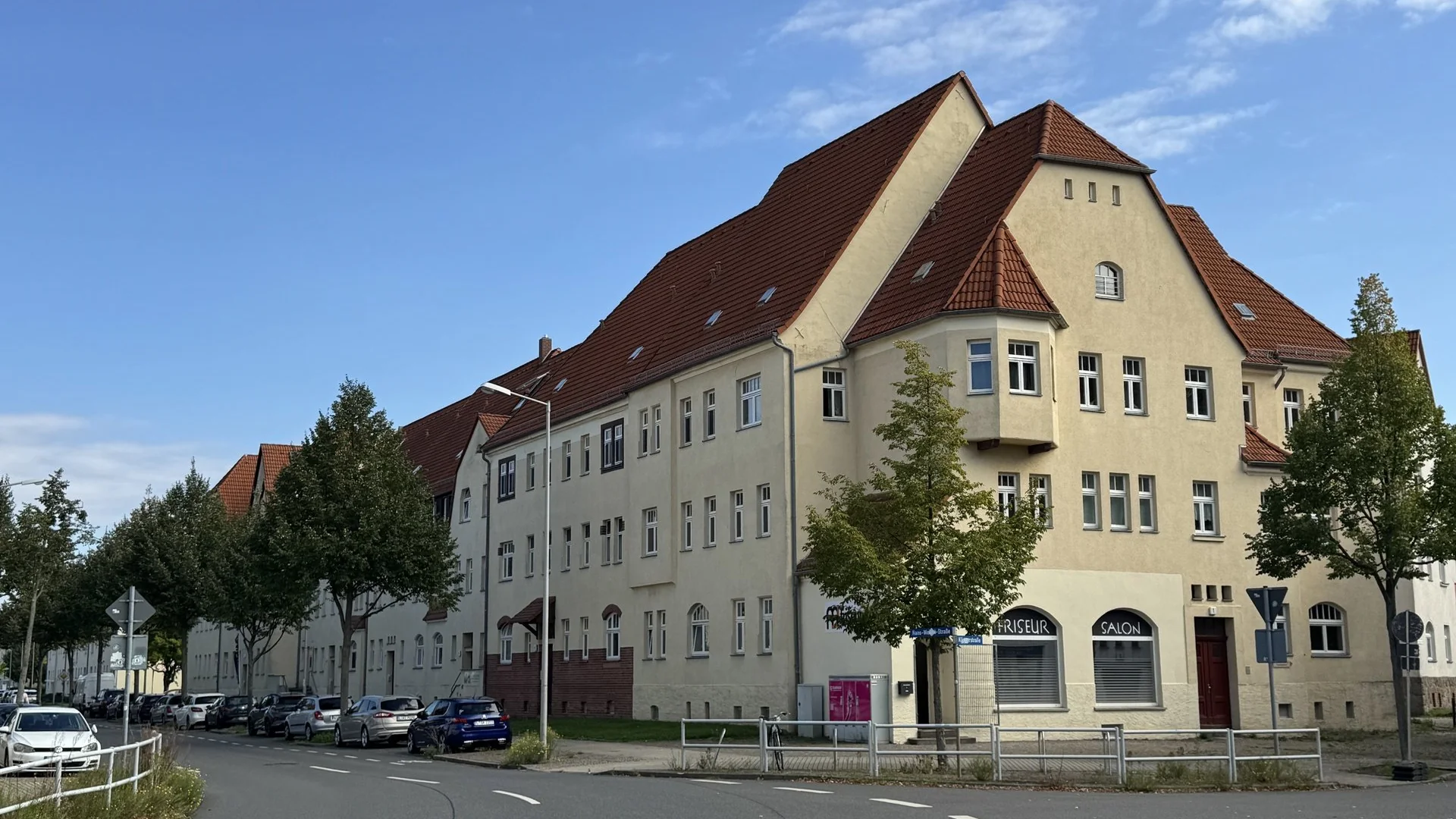Modernes Wohnen über zwei Ebenen – hochwertige 4-Zimmer-Maisonette im Dachgeschoss von Engelsdorf