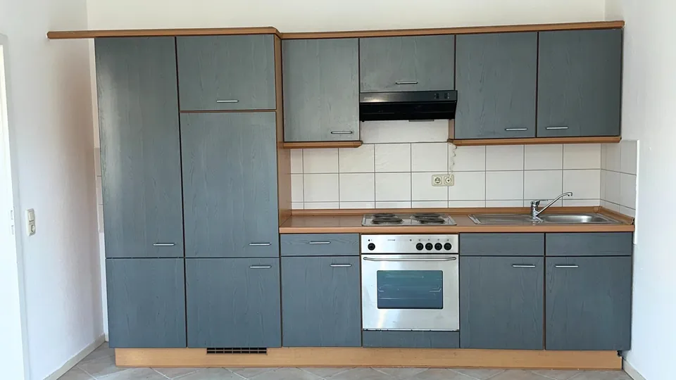Helle 2-Zimmer-Altbauwohnung mit Einbauküche und Gartenmitbenutzung
