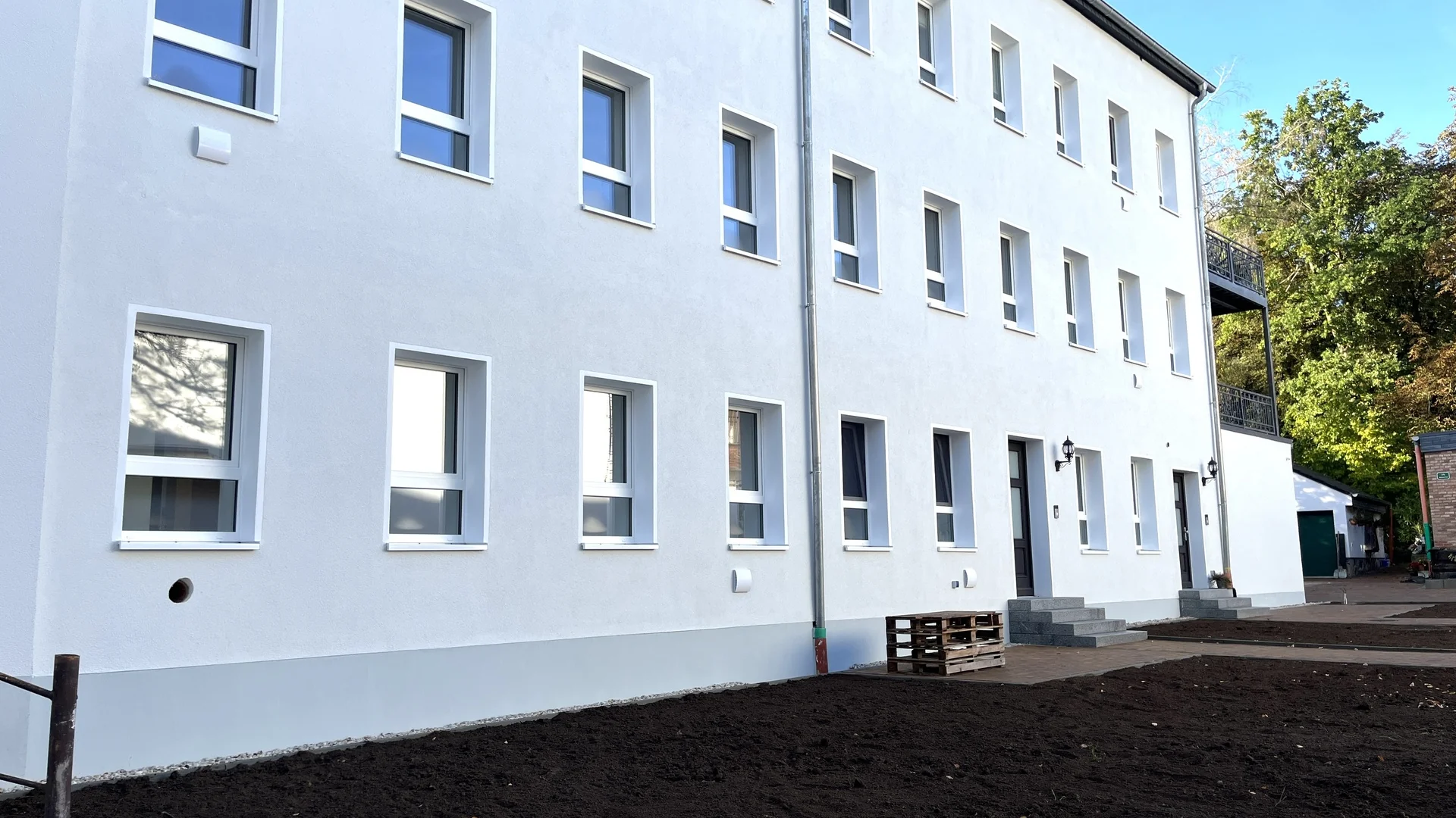 Moderne Terrassenwohnung – Erstbezug nach Topsanierung