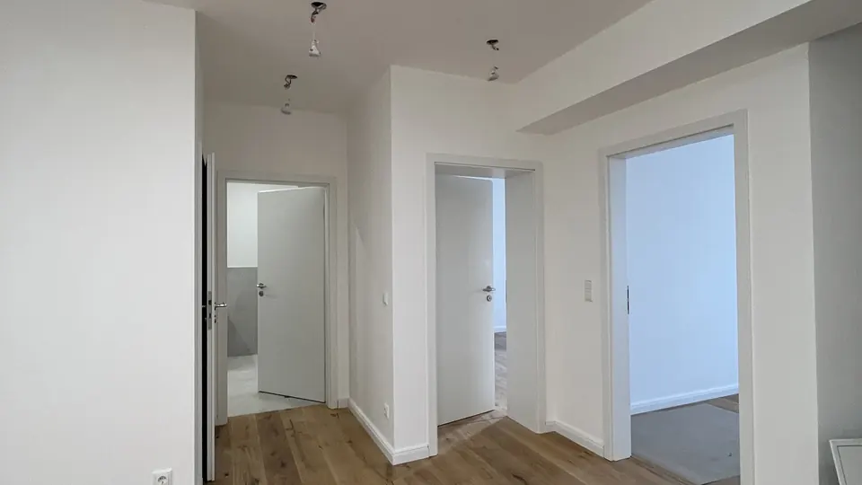 Moderne Terrassenwohnung – Erstbezug nach Topsanierung