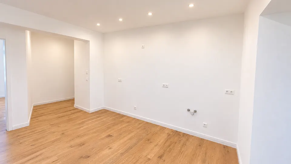 Moderne Terrassenwohnung – Erstbezug nach Topsanierung