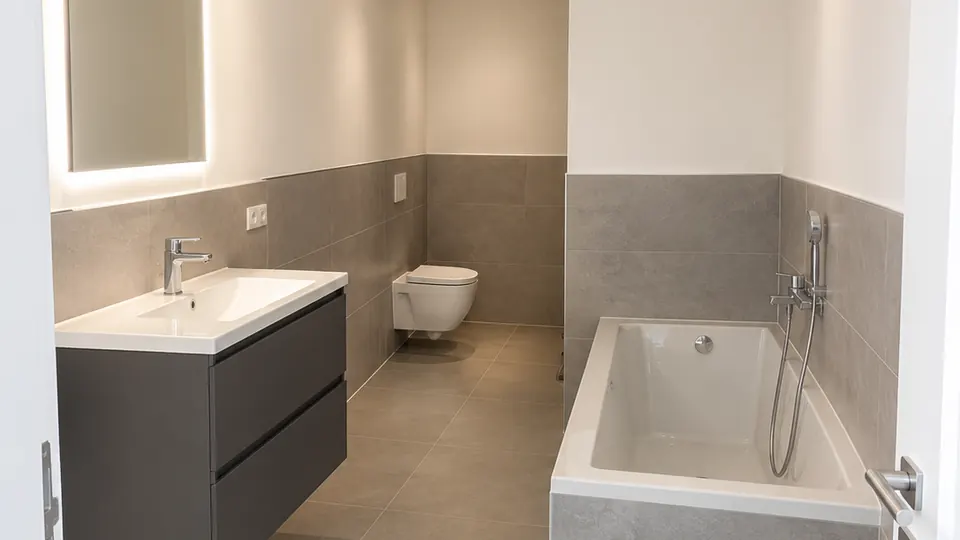 Raum für die Familie, hochwertig sanierte Wohnung mit separatem Hauseingang am Naturschutzgebiet