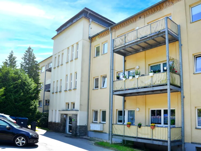 Wohnen im Grünen: Idyllische 2-Raum Wohnung in Amtsberg