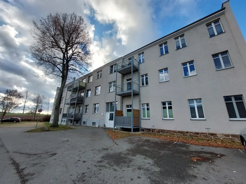 Bezugsfreie 3-Raum-Wohnung mit Balkon in Grüna