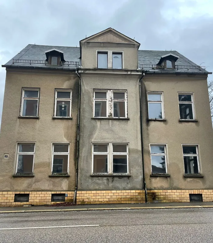 Mehrfamilienhaus in 09212 Limbach-Oberfrohna