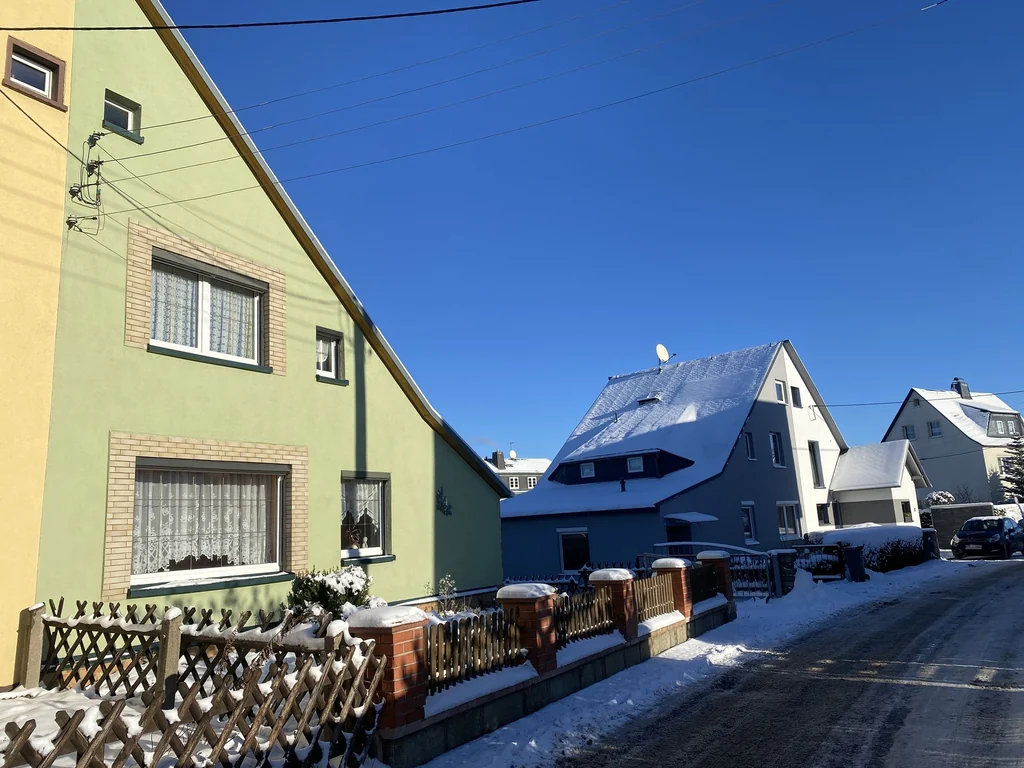 Doppelhaushälfte in familienfreundlicher Lage in Stollberg
