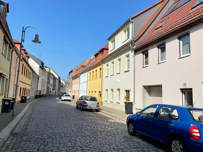 Teilsaniertes Mehrgenerationenhaus mit viel Raum zur Selbstverwirklichung