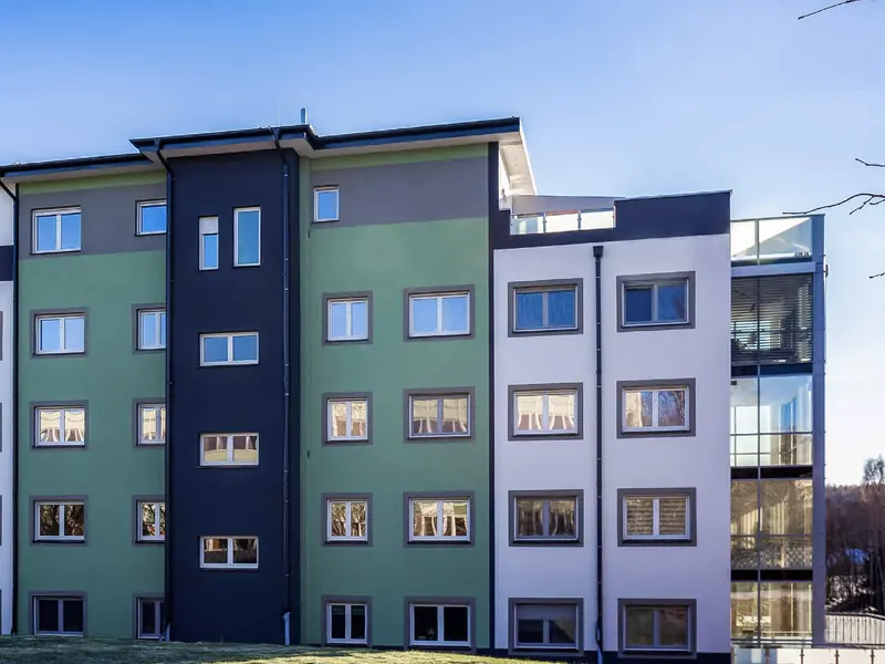 Ihr neues Zuhause in Adelsberg, stilvolle 4-Raum-Wohnung mit Wintergarten und moderner Einbauküche