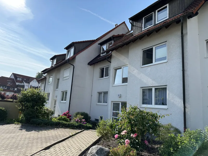 Top gepflegte und vermietete Maisonette-Wohnung mit 7 % Rendite!