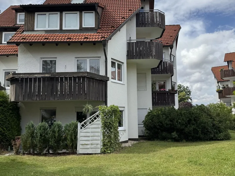 7,86 % SOLL-Rendite trifft Wohnqualität, charmante Wohnung mit Südbalkon & TG-Stellplatz!