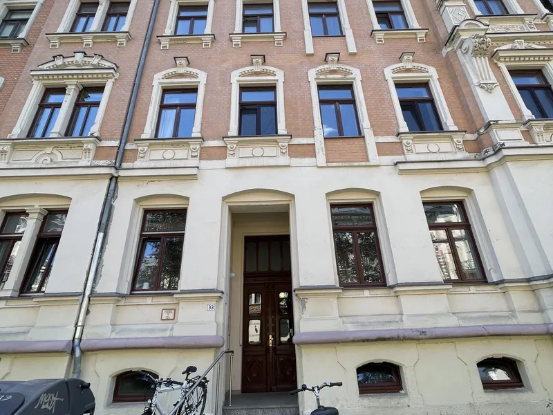 Attraktive Kapitalanlage im beliebten Stadtteil Chemnitz-Kaßberg: Vermietete 2-Zimmer-Dachgeschosswohnung