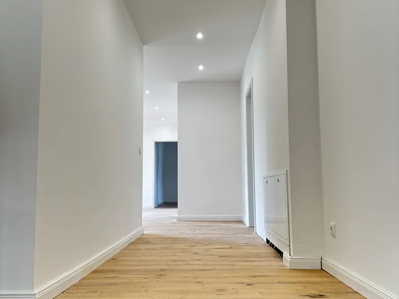 Großzügige, lichtdurchflutete Familienwohnung mit zwei Bädern und Balkon