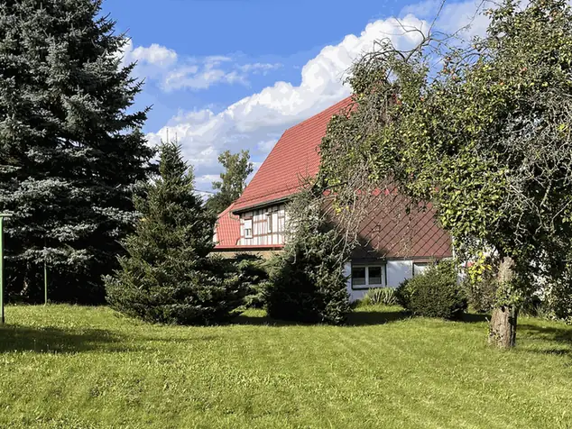 Charmantes Einfamilienhaus mit Potenzial und großem Grundstück