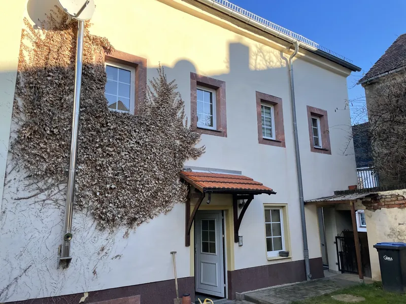 Gemütliche 2-Zimmer Wohnung mit idyllischem Gemeinschaftsgarten