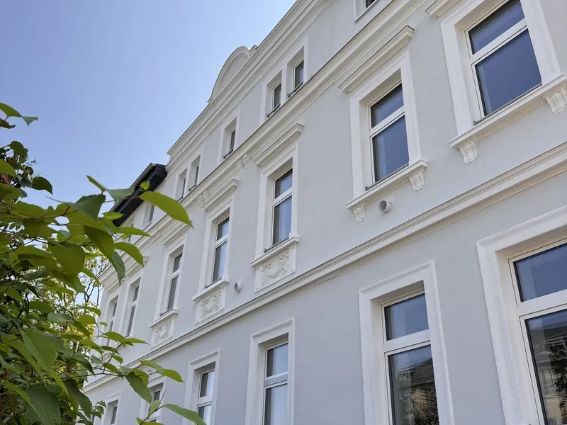 Historischer Charme trifft modernen Wohnkomfort: 2,5-Zimmer-Wohnung mit Garten in der „Casa Nobila“