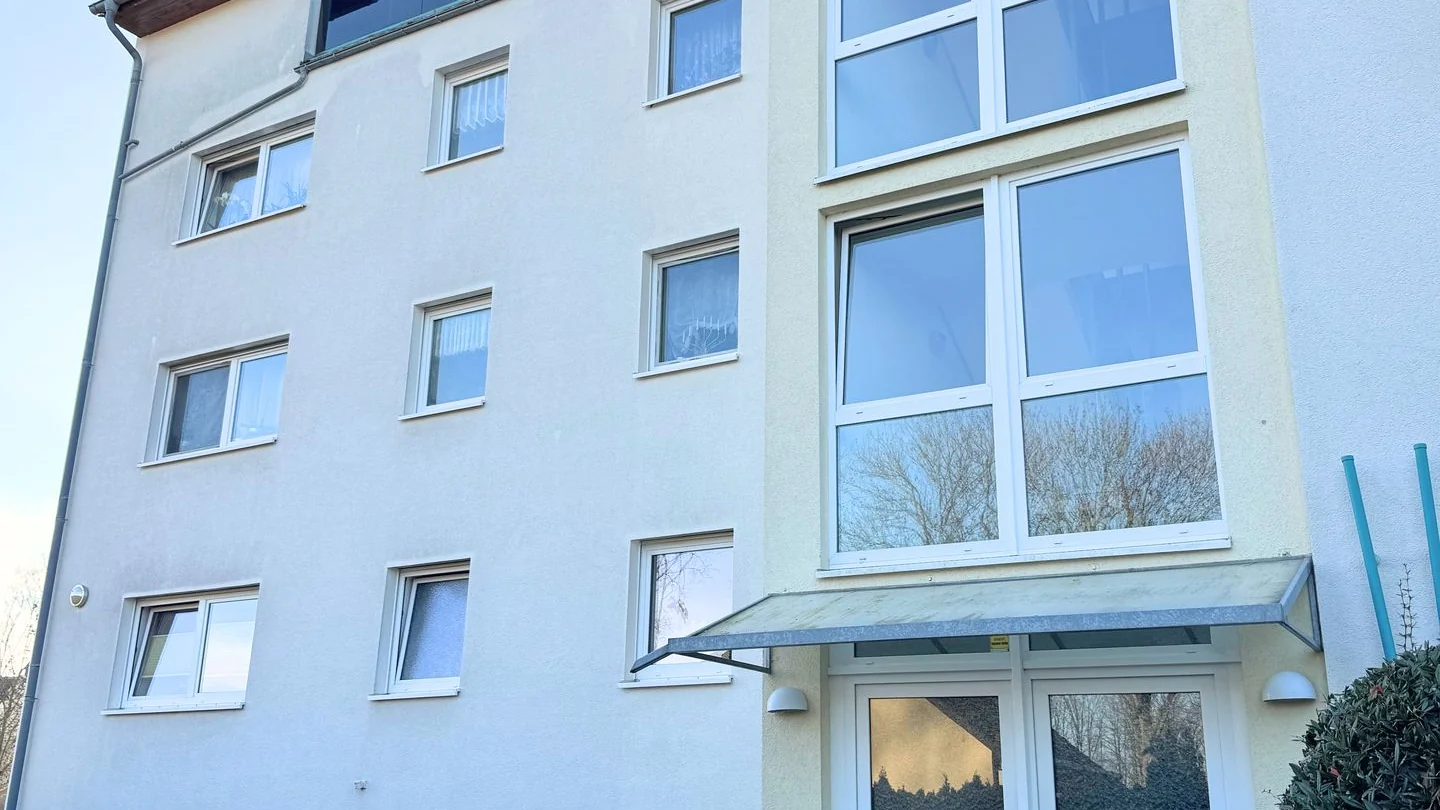 Charmante Wohnung in Limbach-Oberfrohna: 6,95 % Rendite & laufende Mietanpassung