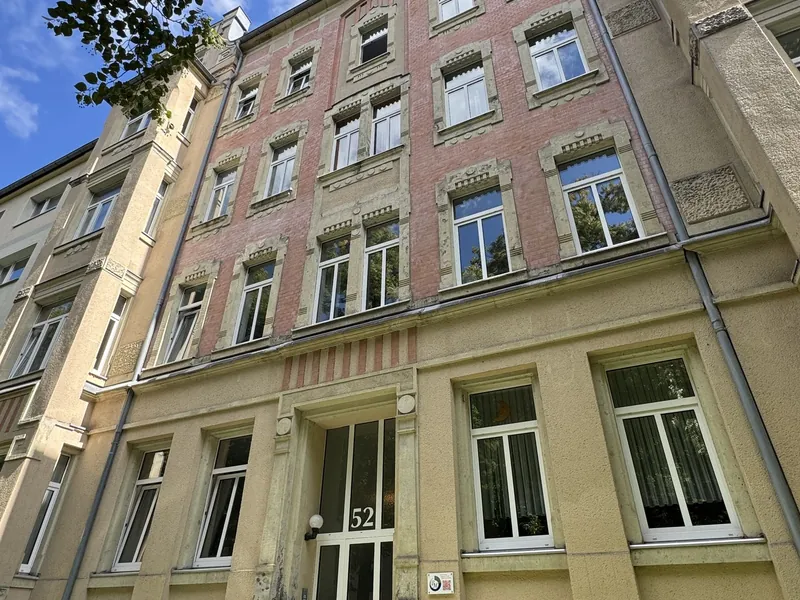 Ideal für Familien - Moderne 4-Zimmer-Dachgeschosswohnung mit Balkon